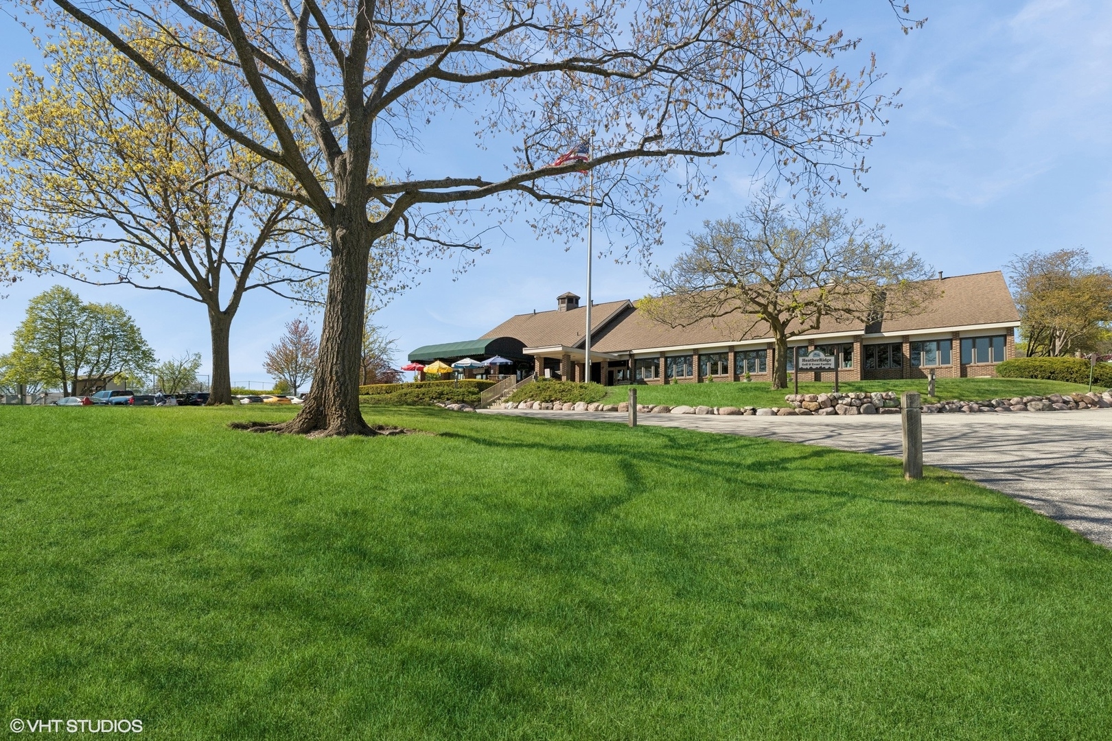 920 Vose Drive, Unit 605 Gurnee, IL 60031 - Photo 30 of 32 Gallery Image 30