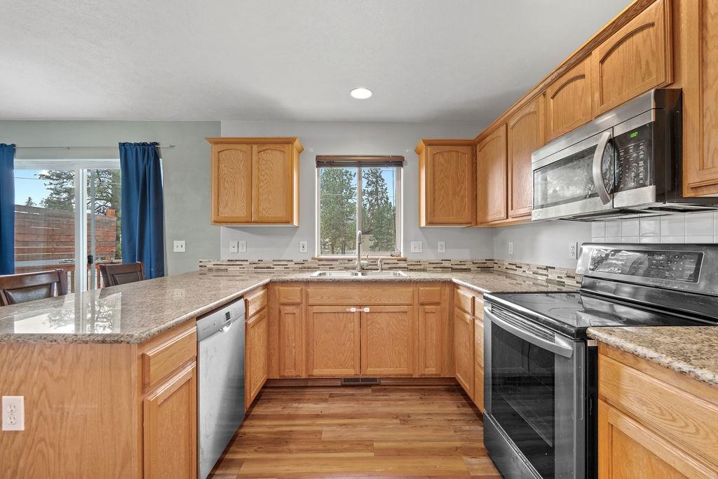 6831 North Cambridge Lane Spokane, WA 99208 - Photo 12 of 44