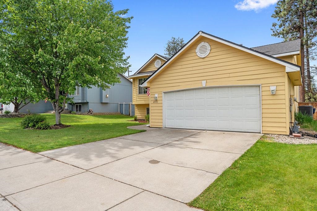 6831 North Cambridge Lane Spokane, WA 99208 - Photo 3 of 44