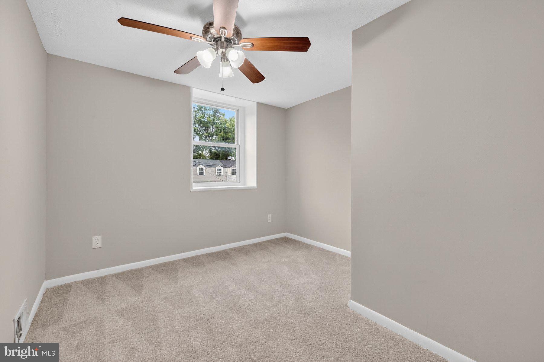 7711 Burnside Road Landover, MD 20785 - Photo 16 of 30