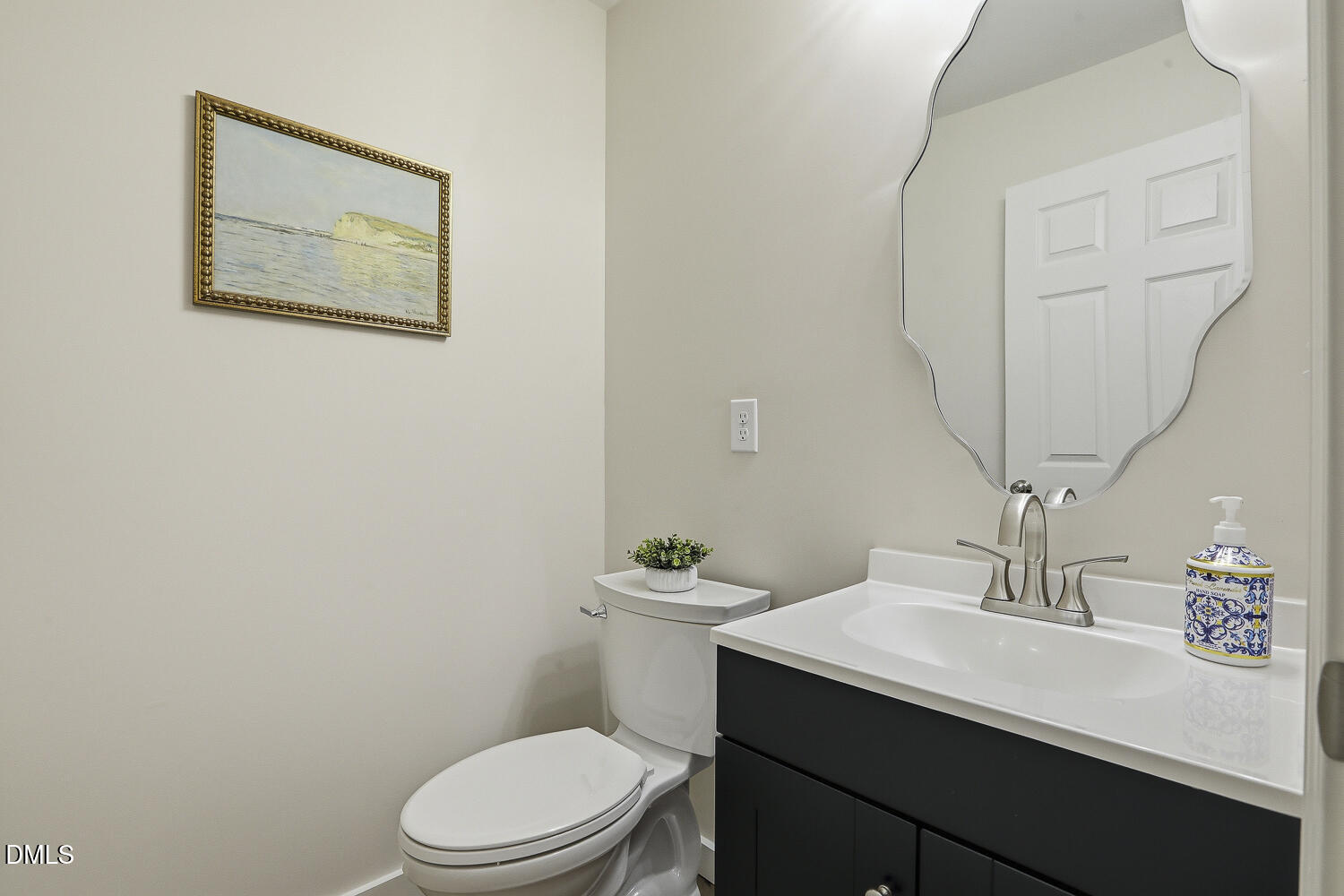 707 Dickens Street Roxboro, NC 27573 - Photo 22 of 43
