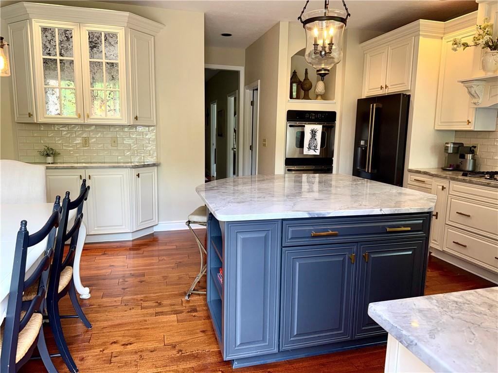 1817 Constitution Boulevard Valencia, PA 16059 - Photo 13 of 50