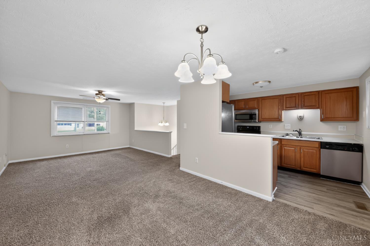 11512 Pippin Road Cincinnati, OH 45231 - Photo 10 of 30