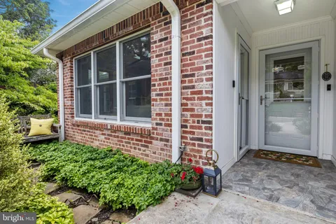 $1,379,000 | 4804 Morgan Drive, Chevy Chase, MD 20815