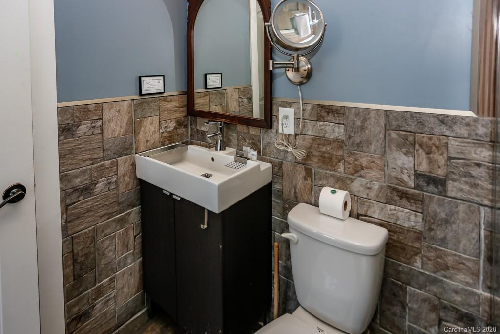 222 Ridge Road Lake Lure, NC 28746 - Photo 16 of 34 Gallery Image 16
