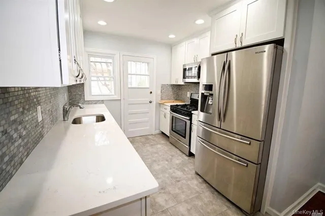 $4,500 | 241 Woodbury Road, Hicksville, NY 11801