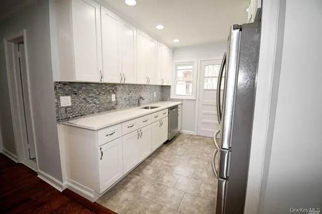 $4,500 | 241 Woodbury Road, Hicksville, NY 11801