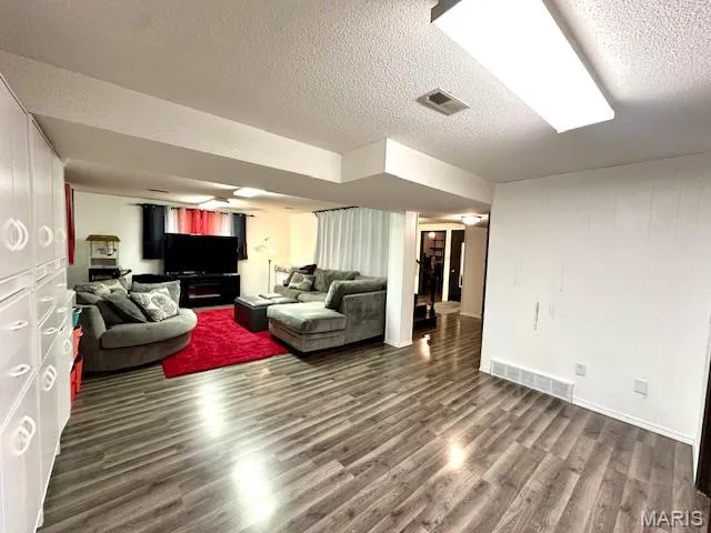 $199,900 | 229 South West End Boulevard, Cape Girardeau, MO 63703