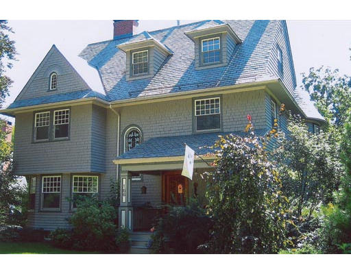 166 Moffat Road Newton, MA 02468 - Photo 1 of 10