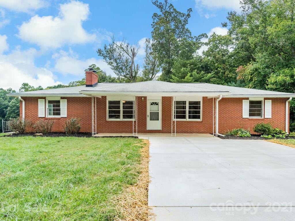 143 Ridge Road Candler, NC 28715 - Photo 1 of 29 Gallery Image 1
