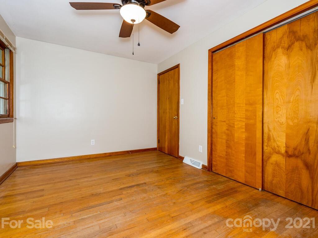 143 Ridge Road Candler, NC 28715 - Photo 22 of 29 Gallery Image 22