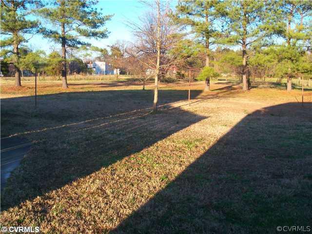 1560 Meadow Road Sandston, VA 23150 - Photo 2 of 8 Exterior Front
