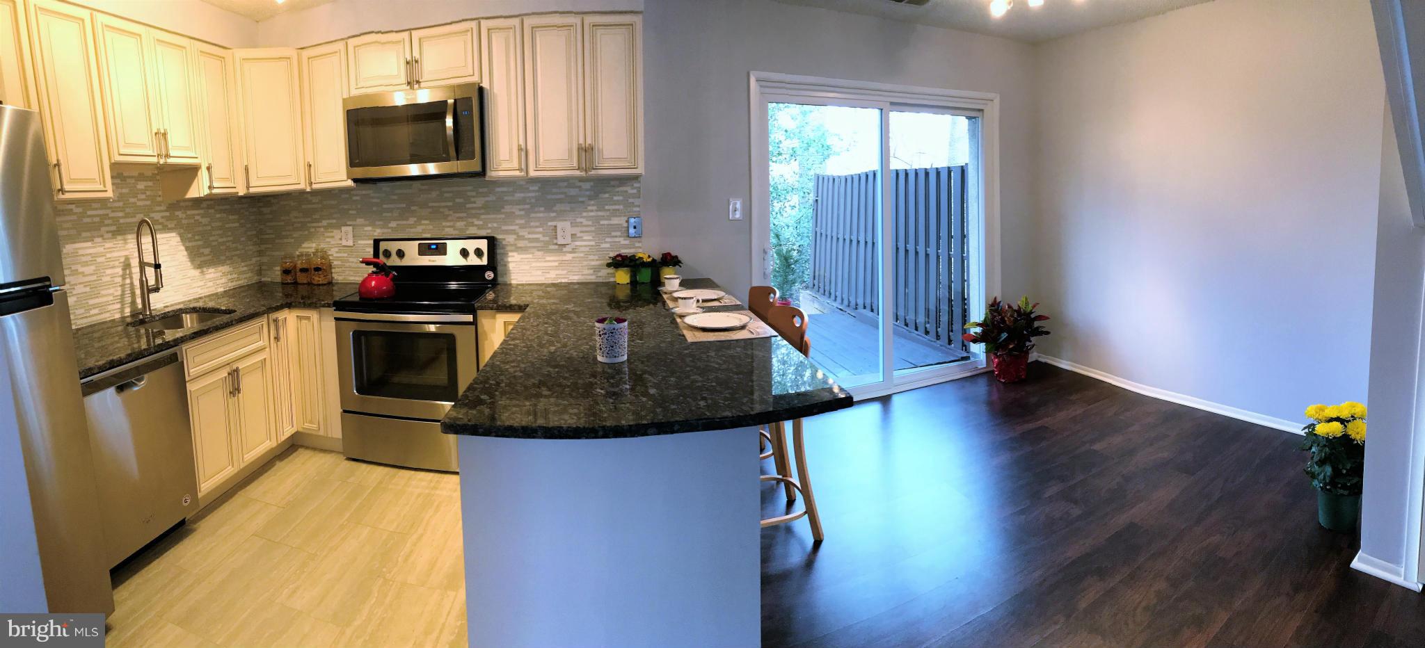 2124 Cartwright Place Reston, VA 20191 - Photo 4 of 10 View