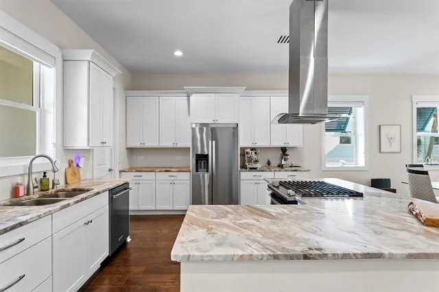 $1,285,000 | 1413 Bayshore Boulevard, Unit 2, Dunedin, FL 34698