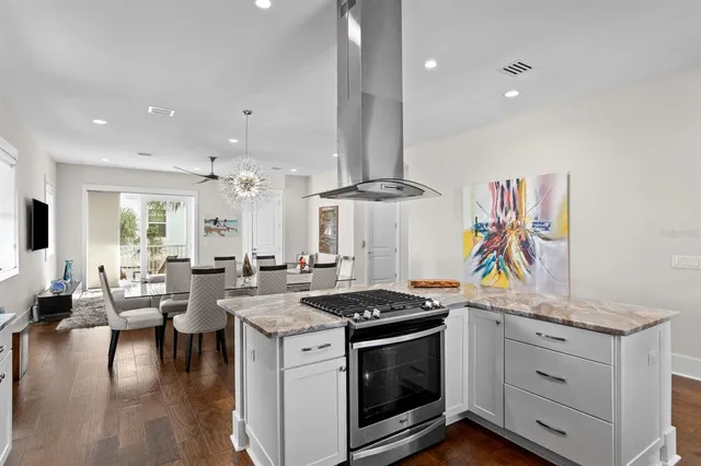 $1,285,000 | 1413 Bayshore Boulevard, Unit 2, Dunedin, FL 34698