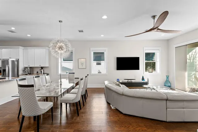 $1,285,000 | 1413 Bayshore Boulevard, Unit 2, Dunedin, FL 34698