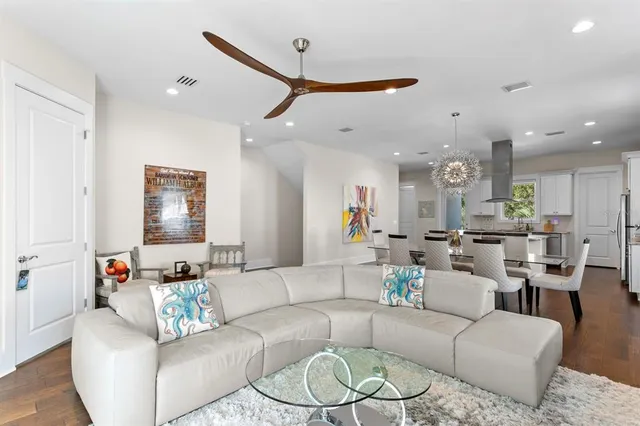 $1,285,000 | 1413 Bayshore Boulevard, Unit 2, Dunedin, FL 34698