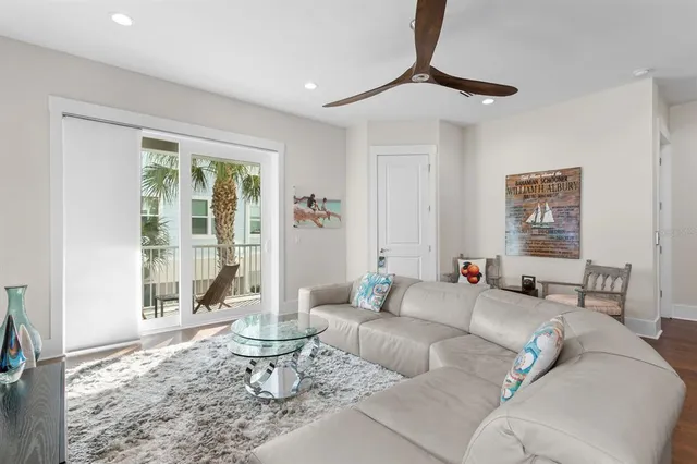 $1,285,000 | 1413 Bayshore Boulevard, Unit 2, Dunedin, FL 34698