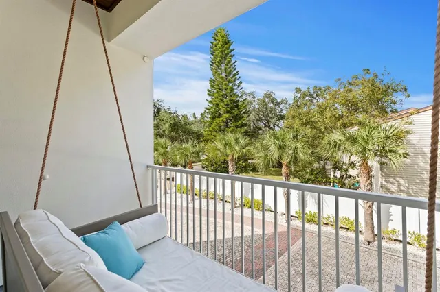 $1,285,000 | 1413 Bayshore Boulevard, Unit 2, Dunedin, FL 34698