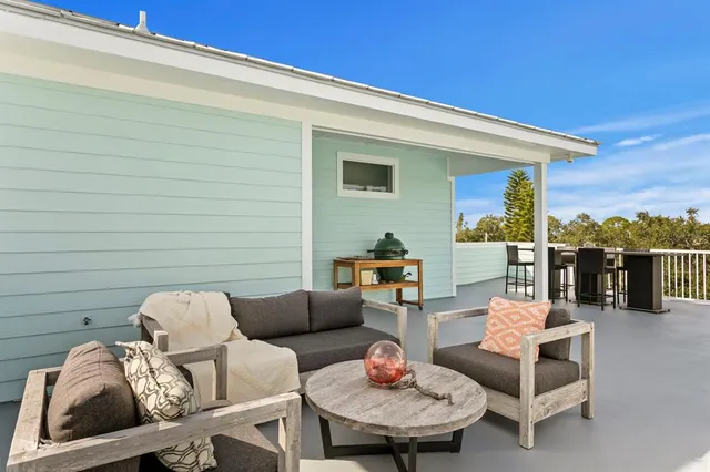 $1,285,000 | 1413 Bayshore Boulevard, Unit 2, Dunedin, FL 34698