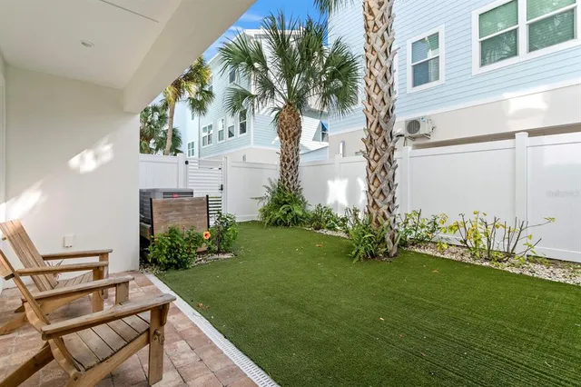 $1,285,000 | 1413 Bayshore Boulevard, Unit 2, Dunedin, FL 34698