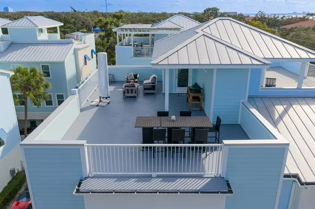 $1,285,000 | 1413 Bayshore Boulevard, Unit 2, Dunedin, FL 34698