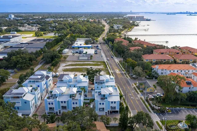 $1,285,000 | 1413 Bayshore Boulevard, Unit 2, Dunedin, FL 34698