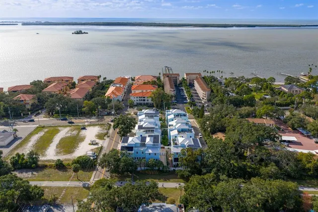 $1,285,000 | 1413 Bayshore Boulevard, Unit 2, Dunedin, FL 34698