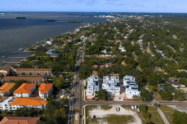 $1,285,000 | 1413 Bayshore Boulevard, Unit 2, Dunedin, FL 34698