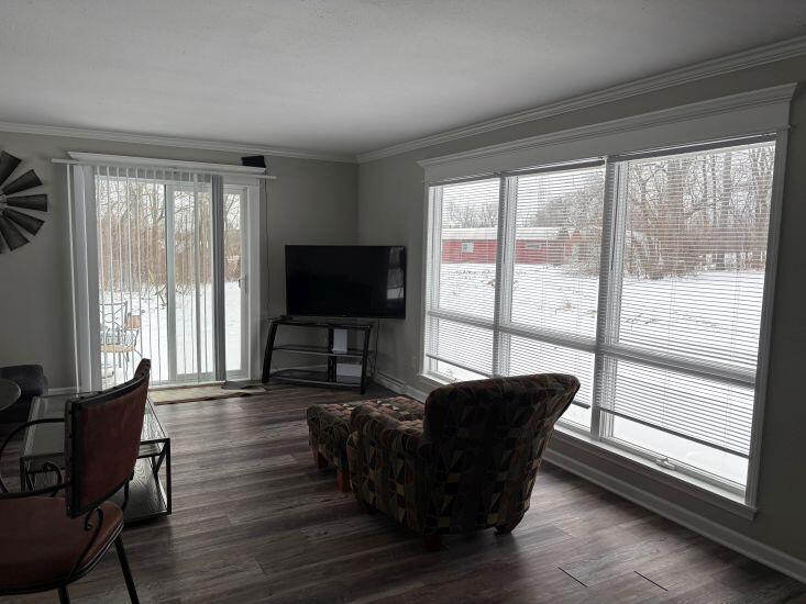 N64W21021 Mill Road Menomonee Falls, WI 53051 - Photo 12 of 40 FR-2