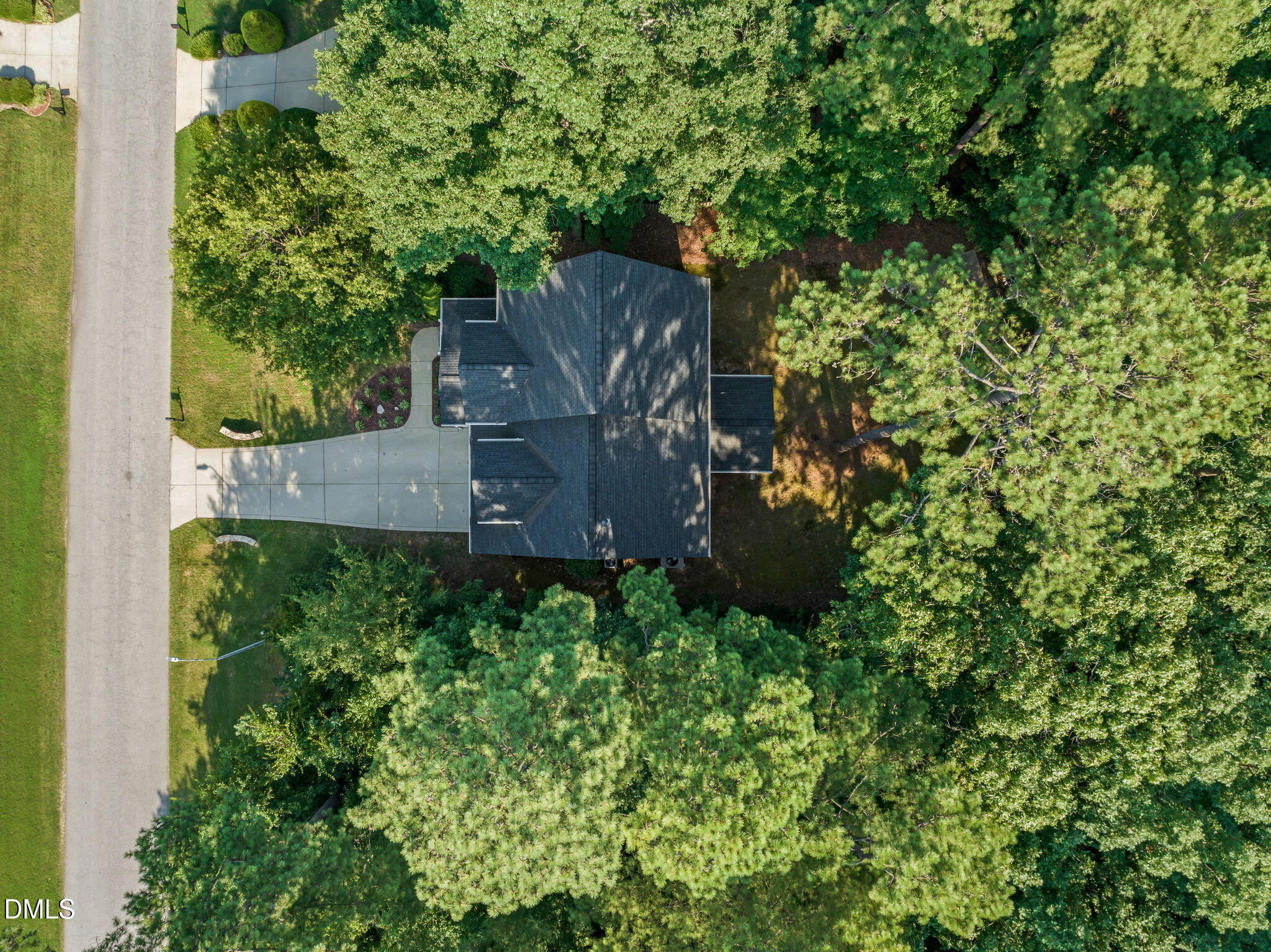 4324 Brighton Ridge Drive Apex, NC 27539 - Photo 33 of 37 an aerial view of a house with a yard