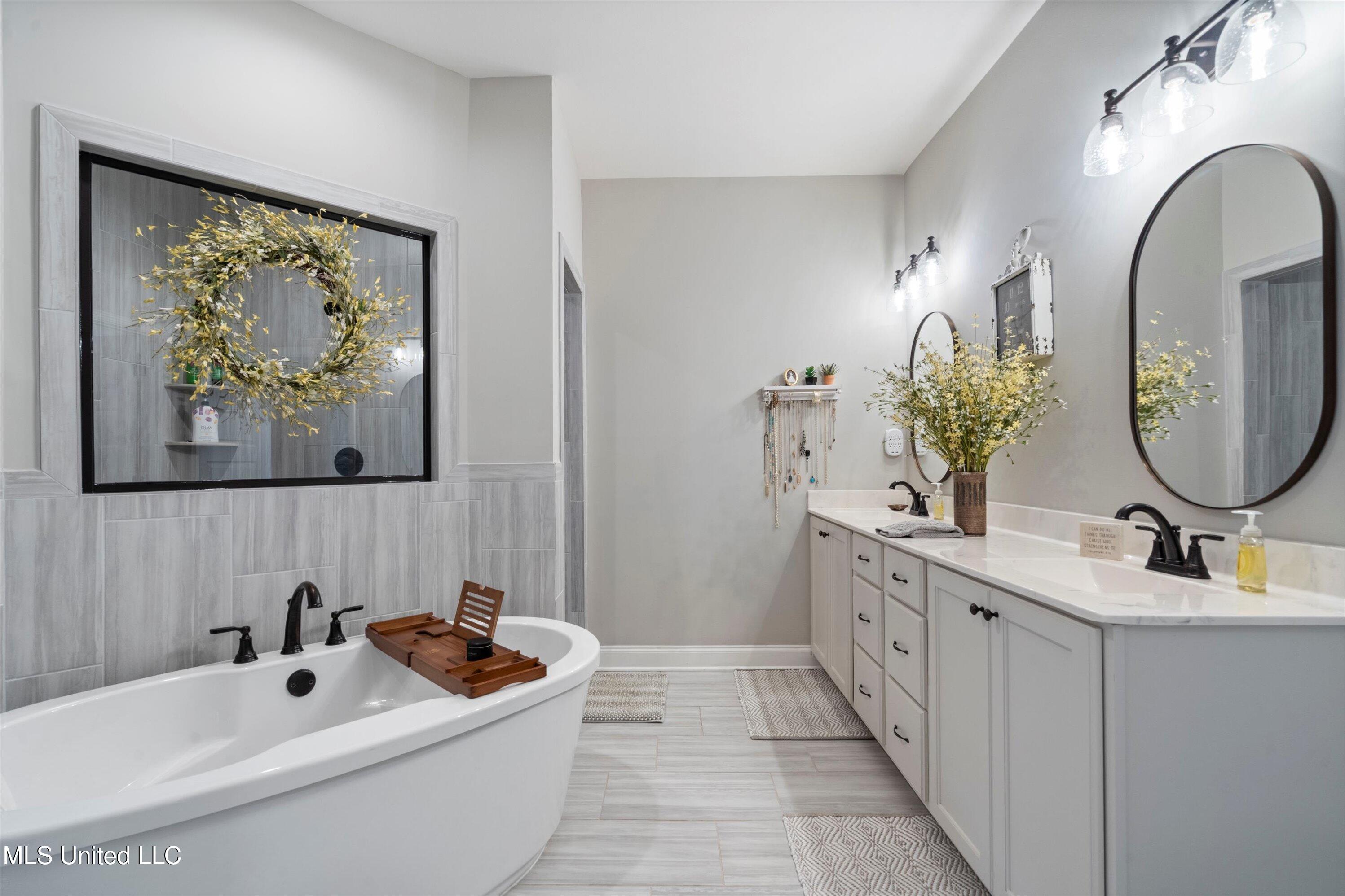 1266 Perry Hernando, MS 38632 - Photo 19 of 33 19-DSC2930