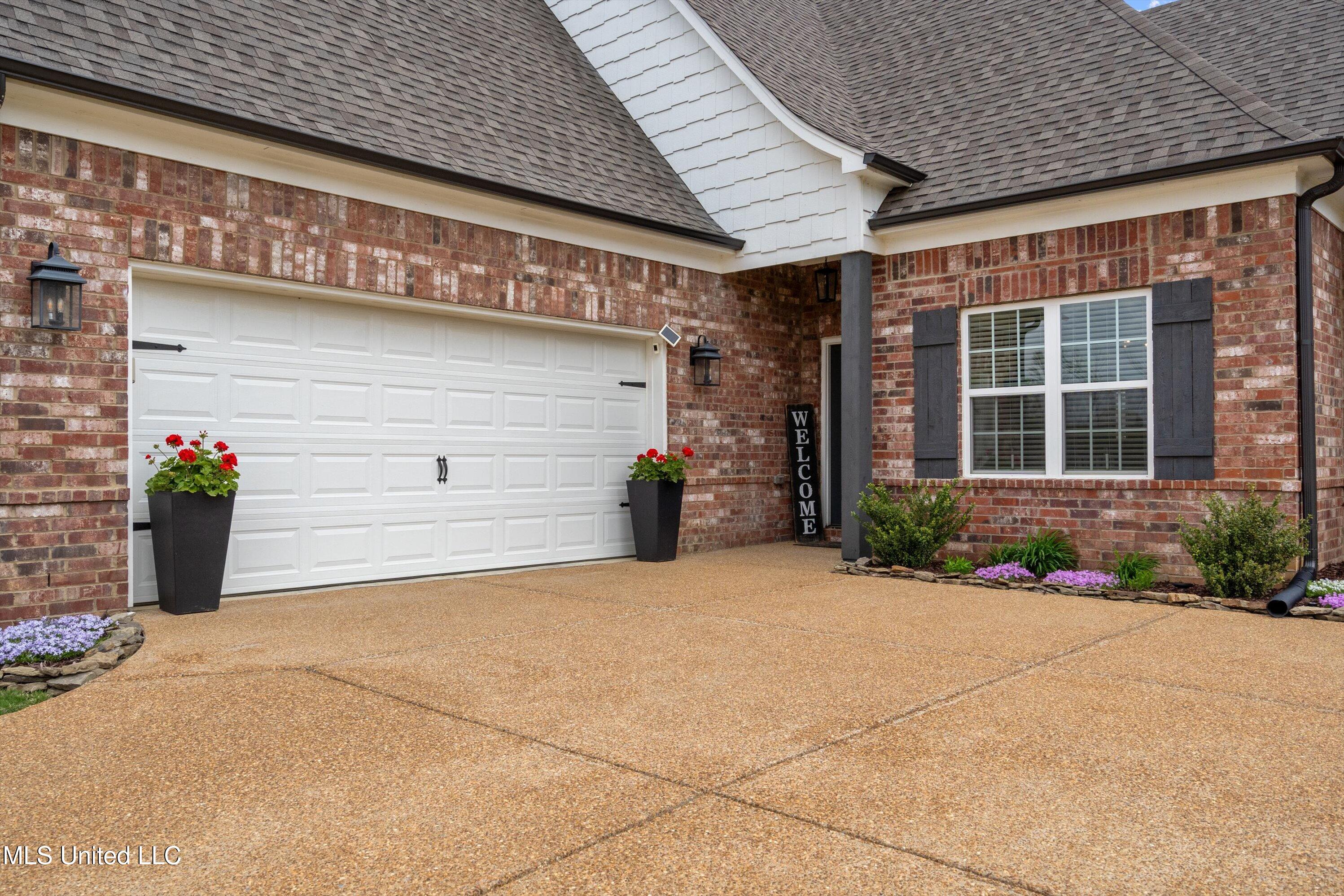 1266 Perry Hernando, MS 38632 - Photo 5 of 33 05-DSC2881