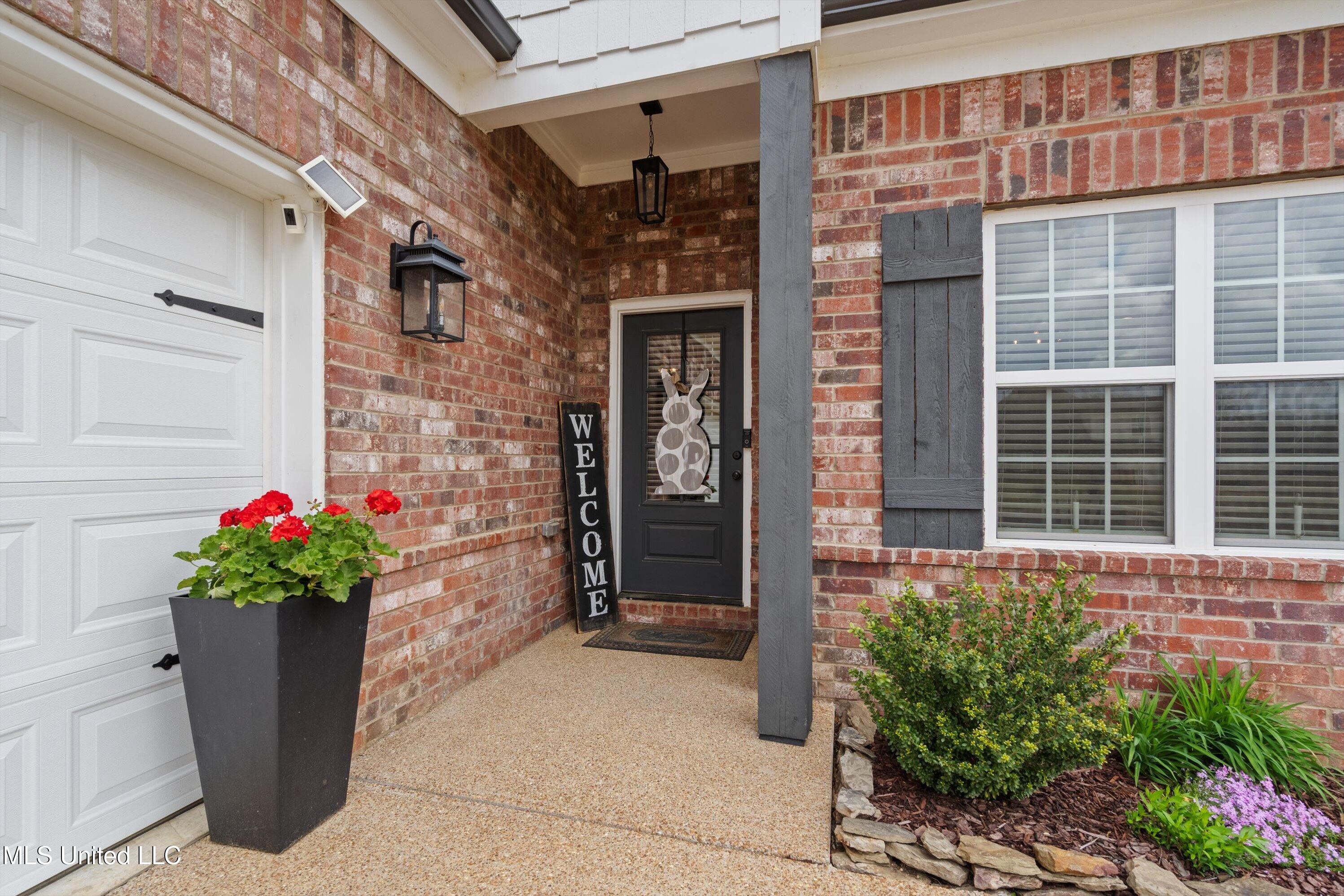 1266 Perry Hernando, MS 38632 - Photo 6 of 33 06-DSC2885