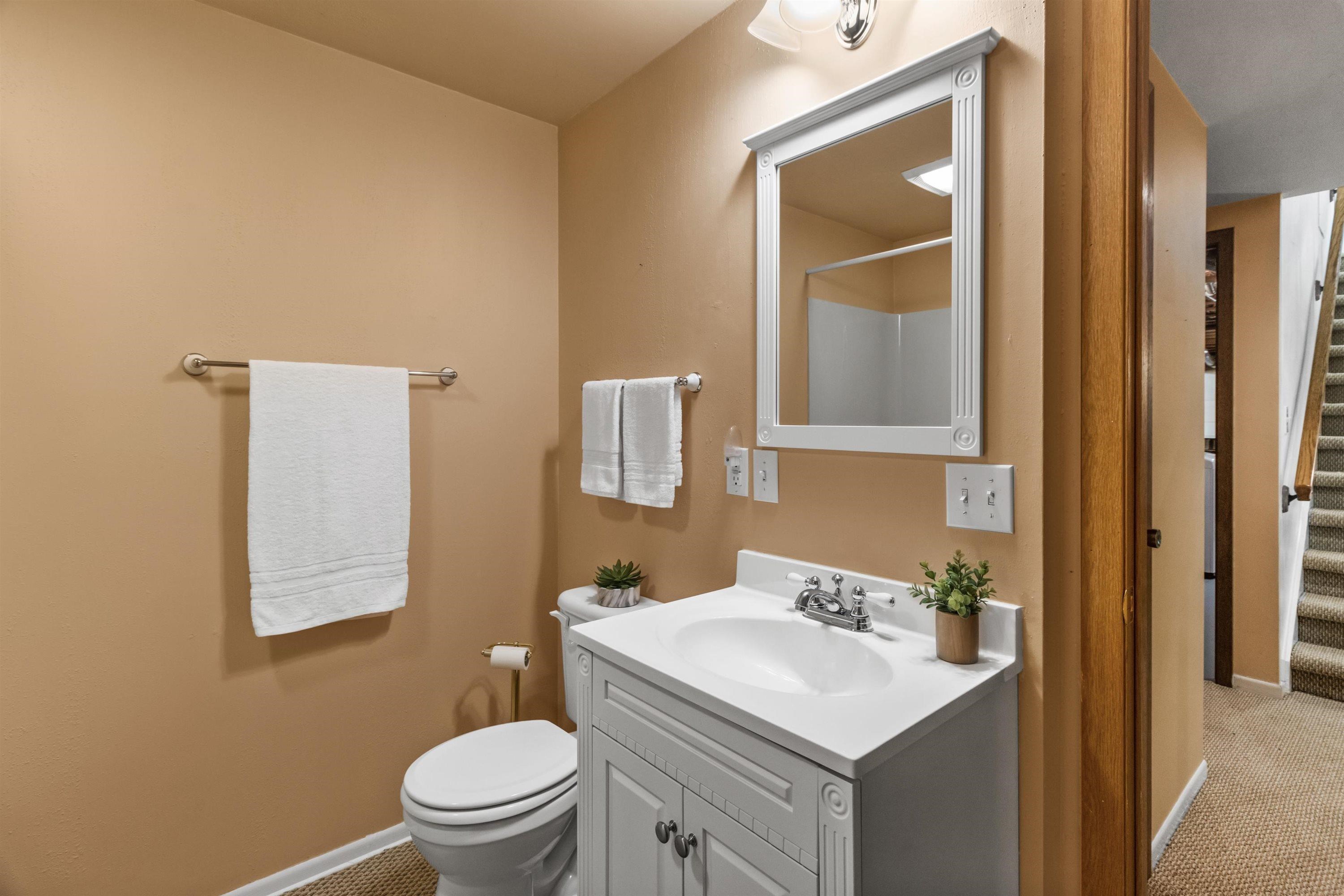 2318 Whitlock Road Madison, WI 53719 - Photo 25 of 37