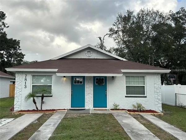 $1,700 | 7813 Lakeshore Drive, Unit A, Tampa, FL 33604