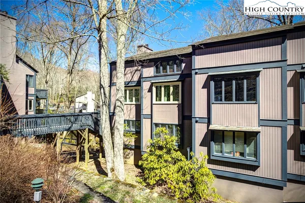 $335,000 | 150 Glenwood Lane, Unit E19, Sugar Mountain, NC 28604