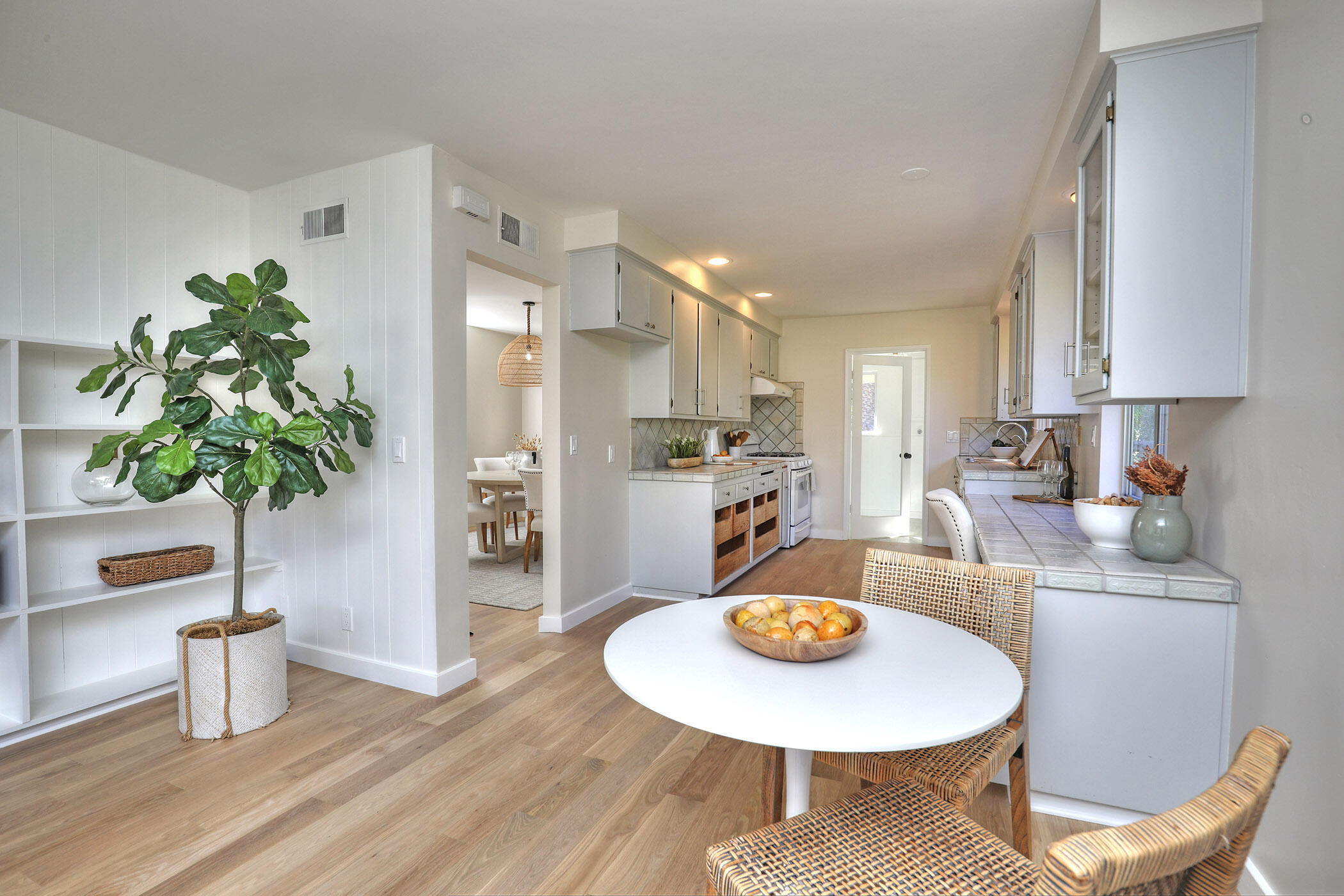 931 Mission Ridge Road Santa Barbara, CA 93103 - Photo 16 of 34 7