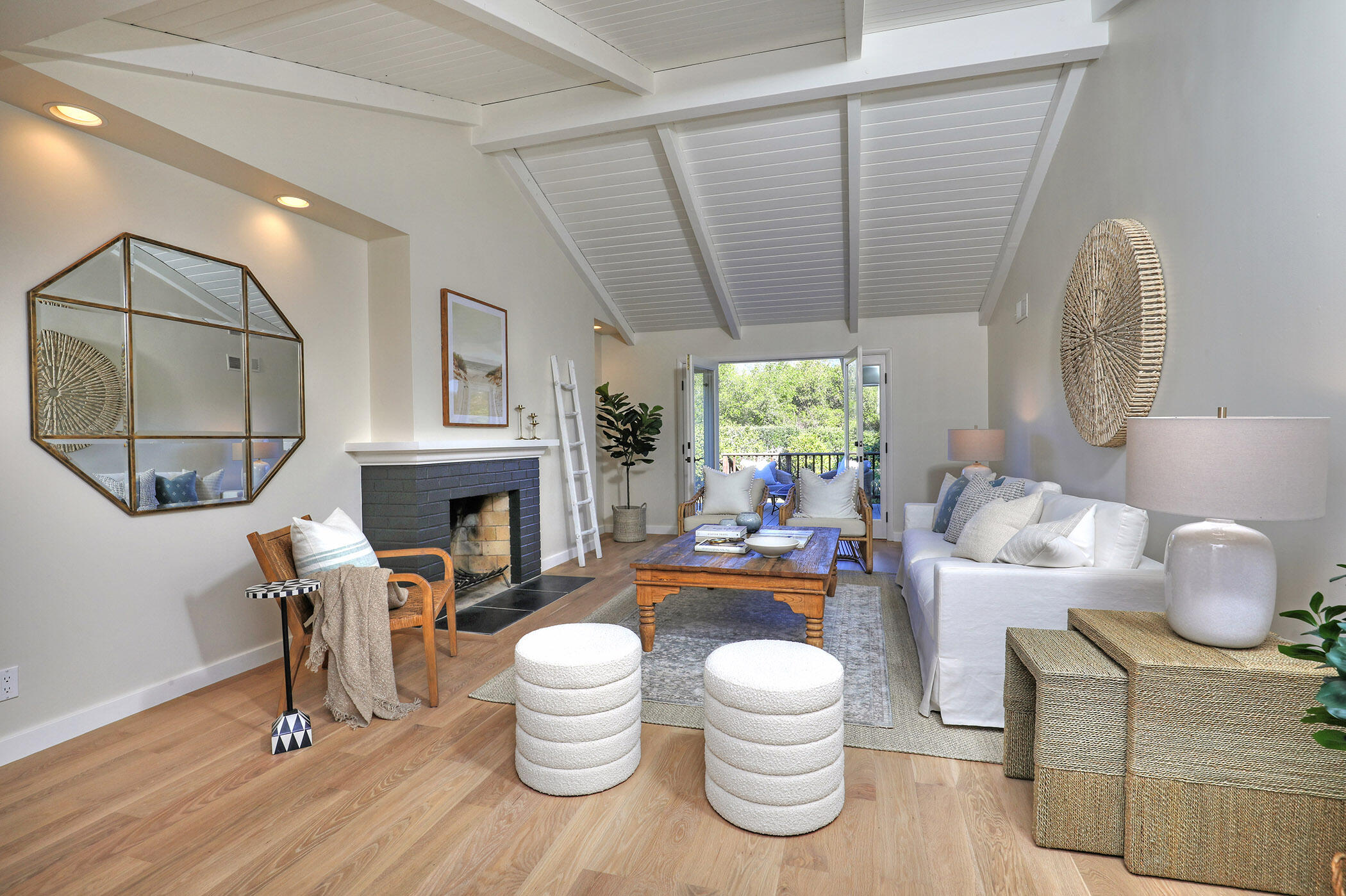 931 Mission Ridge Road Santa Barbara, CA 93103 - Photo 4 of 34 11