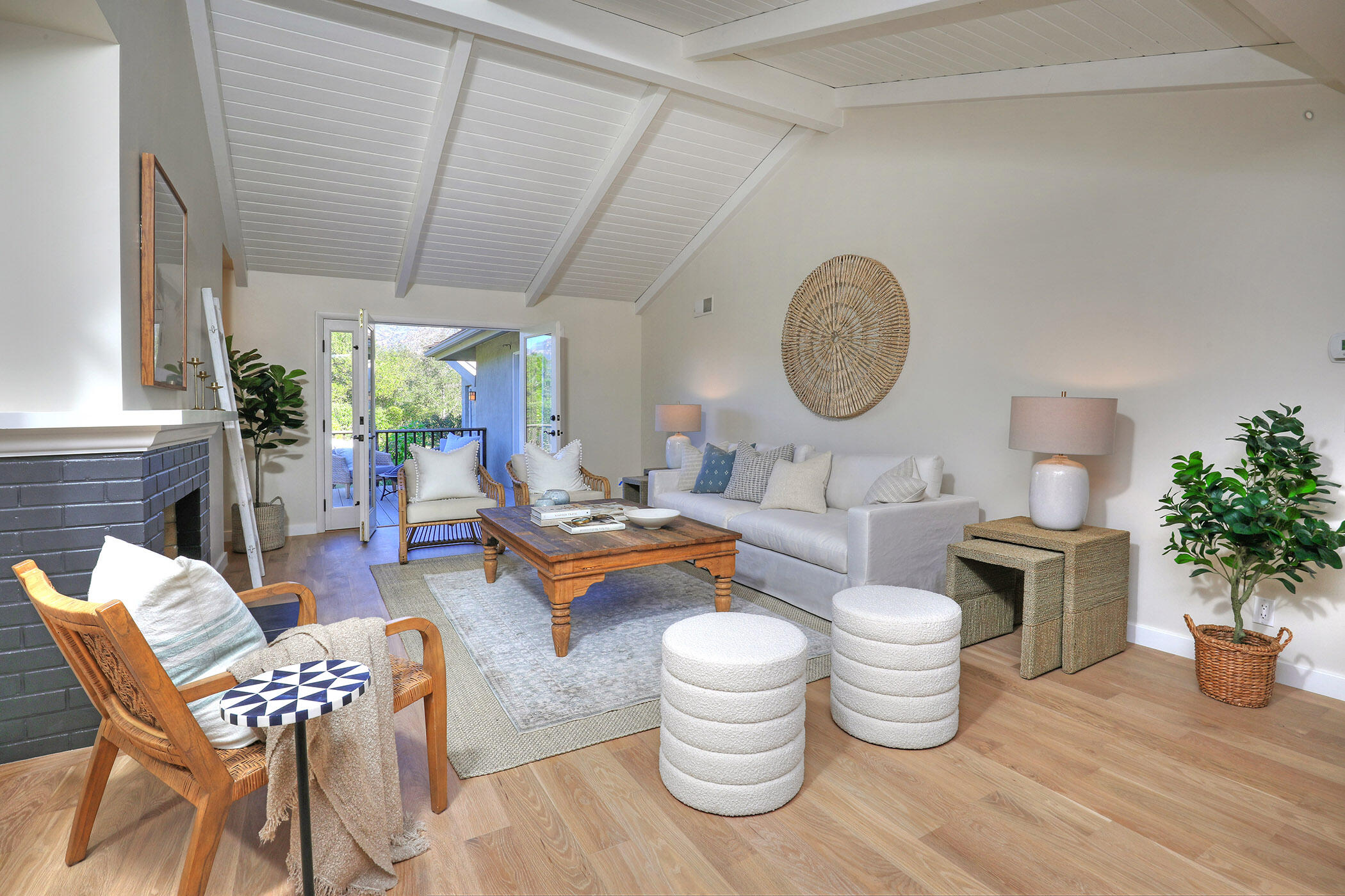 931 Mission Ridge Road Santa Barbara, CA 93103 - Photo 6 of 34 12