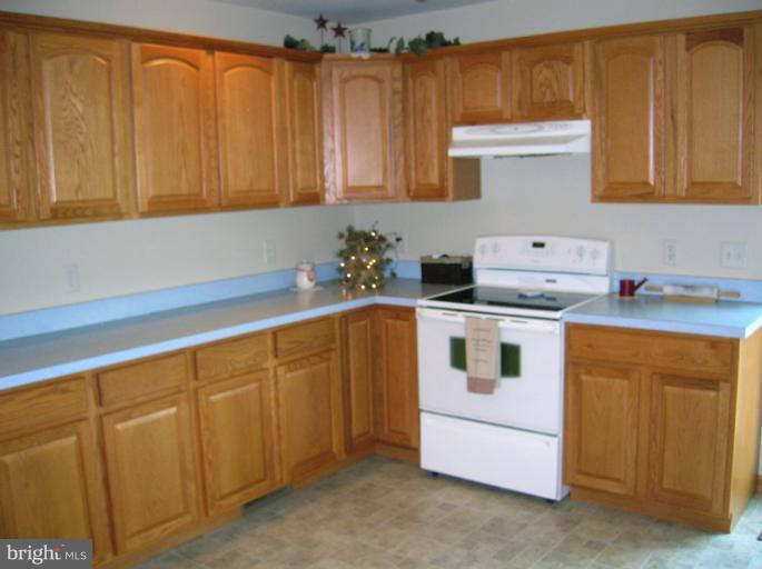 2246 Community Center Road St. Thomas, PA 17252 - Photo 11 of 21 Kitchen