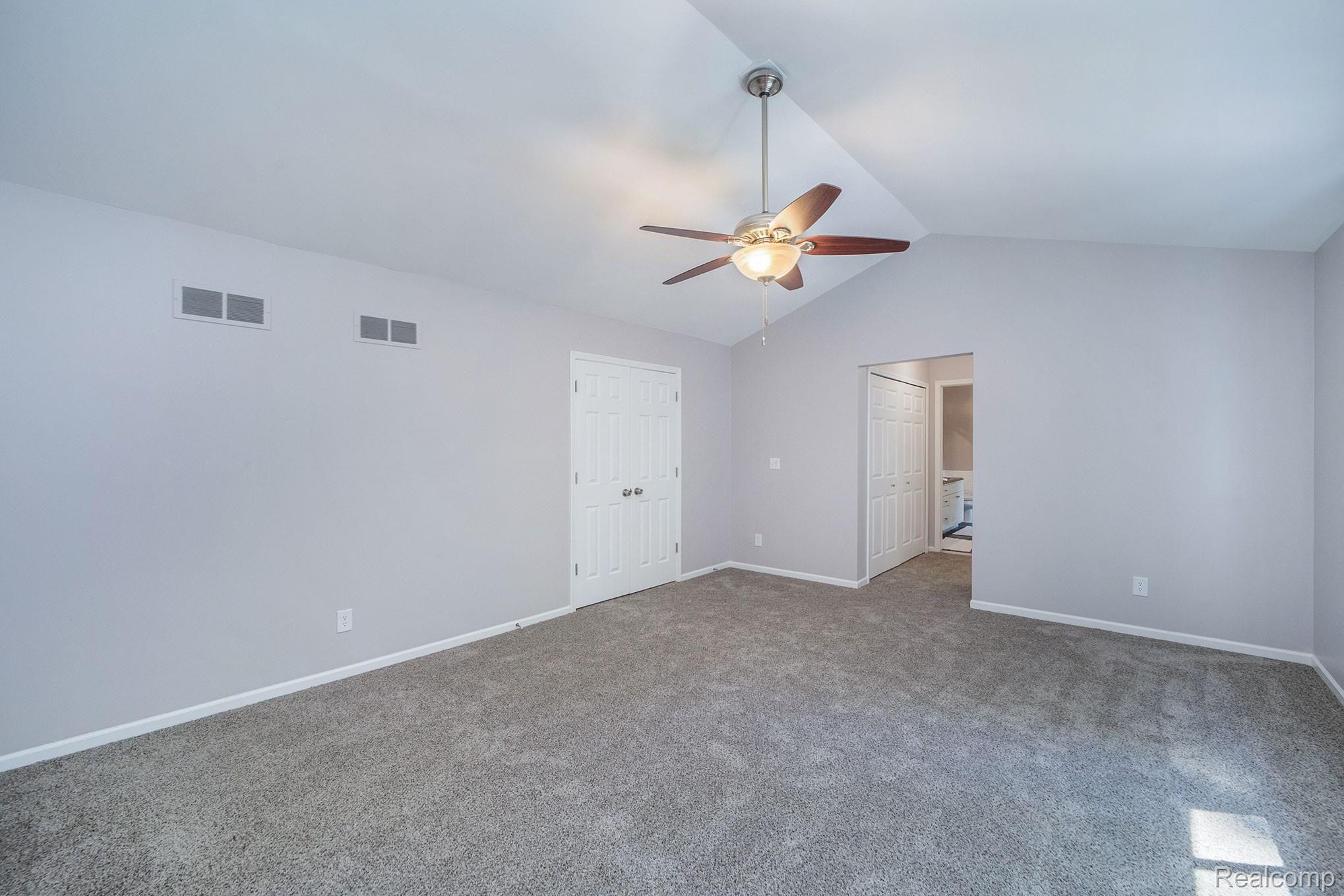 697 Lake Ridge Road Rochester, MI 48307 - Photo 21 of 42 017A2327.jpg