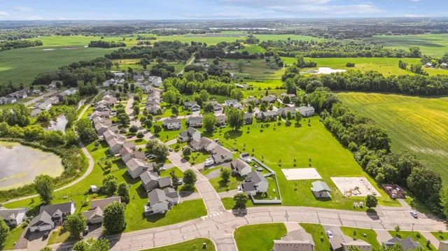 $379,000 | 419 66th Street Southwest, Waverly, MN 55390