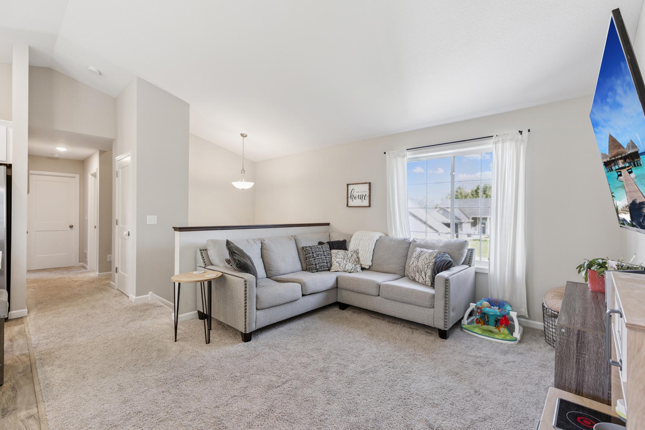 419 66th Street Southwest Waverly, MN 55390 - Photo 4 of 35