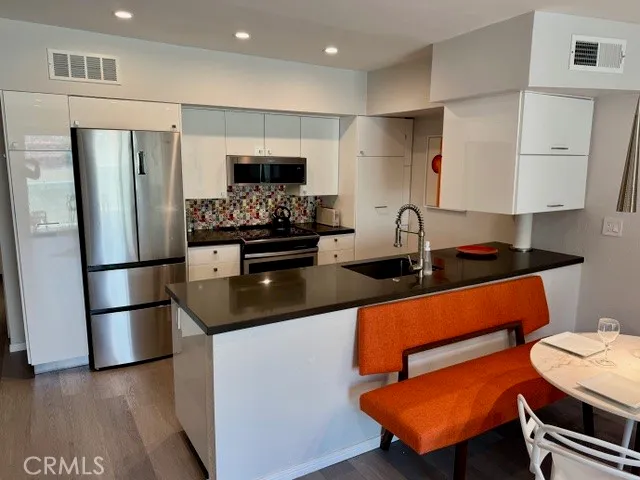 $235,000 | 1655 East Palm Canyon Drive, Unit 308, Palm Springs, CA 92264