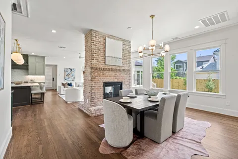 $2,400,000 | 1836 Cortlandt Street, Houston, TX 77008