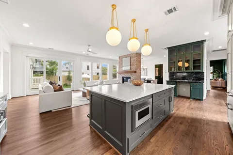 $2,400,000 | 1836 Cortlandt Street, Houston, TX 77008