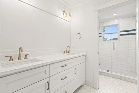 $2,400,000 | 1836 Cortlandt Street, Houston, TX 77008