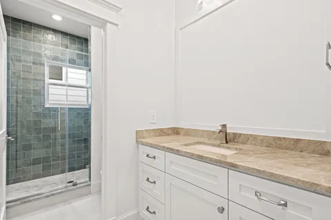 $2,400,000 | 1836 Cortlandt Street, Houston, TX 77008