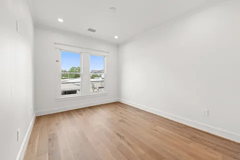 $2,400,000 | 1836 Cortlandt Street, Houston, TX 77008